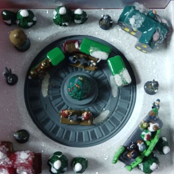 Mr. Christmas Matchbox Melodies Jingle Bells Music Box W/ Animated Scene Plays S - Picture 4 of 10